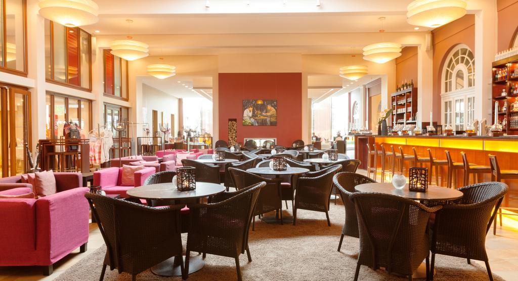 A-Rosa Travemuende Hotell Lübeck Exteriör bild Restaurant